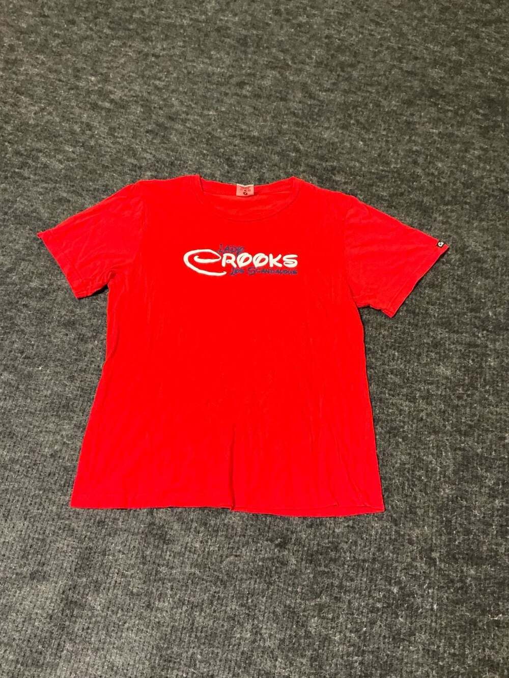 Crooks & Castles Lady Crooks Los Scandalous Graphic T-Shirt Red Men's Medium